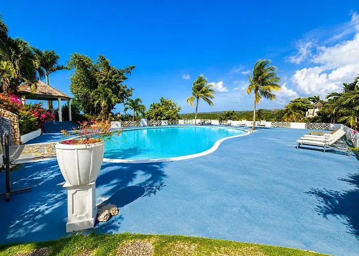 Stunning Gated In Apartamento Ocho Ríos