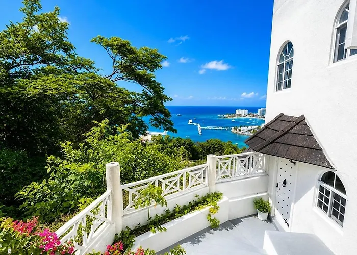Stunning Gated In * Ocho Ríos